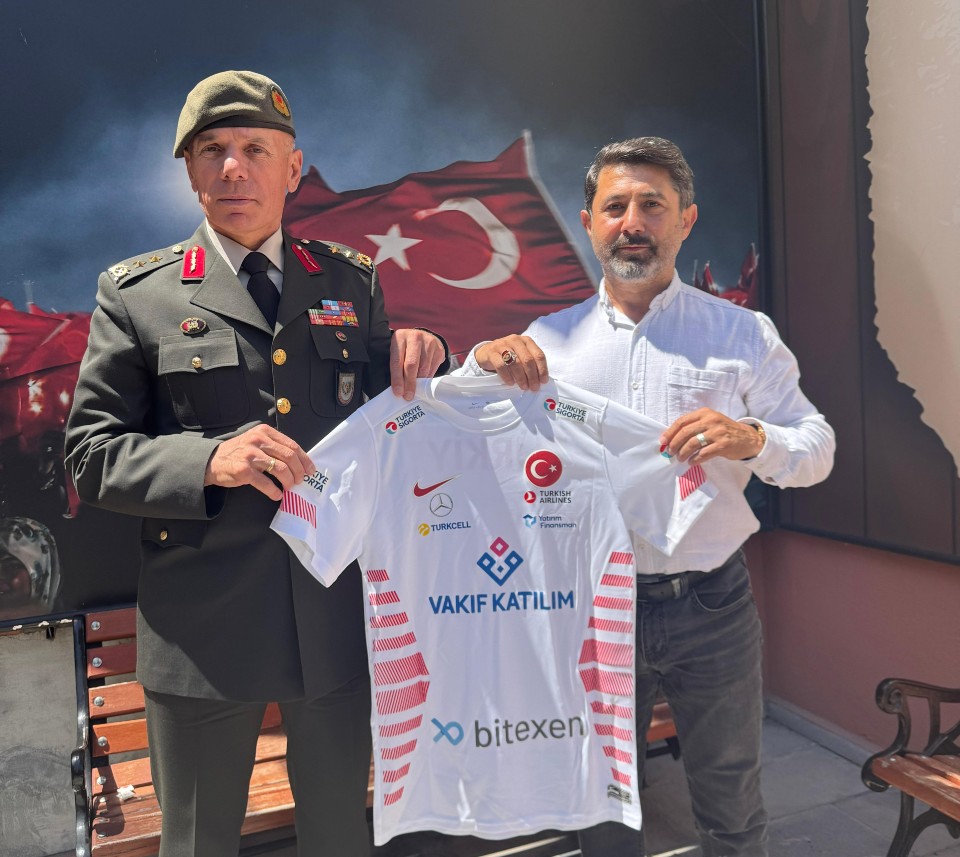 Tümgeneral Ahmet Kurumahmut’tan Gazilerimize Anlamlı Ziyaret